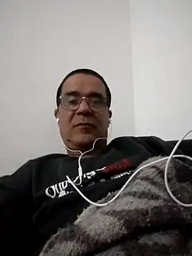 Snapshot of barboza991 chatting on 06-17-26, 02:14 barboza991 online show from 06-17-26, 02:14