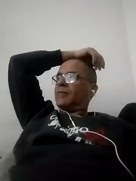 Snapshot of barboza991 chatting on 07-17-26, 01:23 barboza991 online show from 07-17-26, 01:23