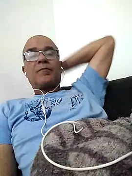 Snapshot of barboza991 chatting on 08-07-26, 02:13 barboza991 online show from 08-07-26, 02:13