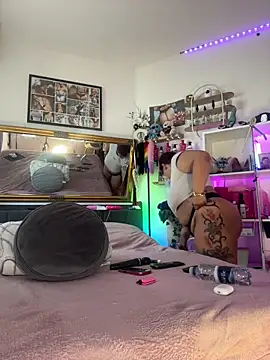 SunshineLexi online show from 05-08-26, 07:57