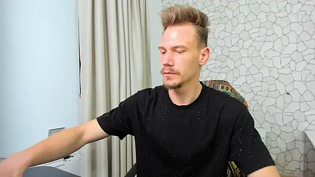 MateoBenjaminX online show from 02-02-25, 03:49