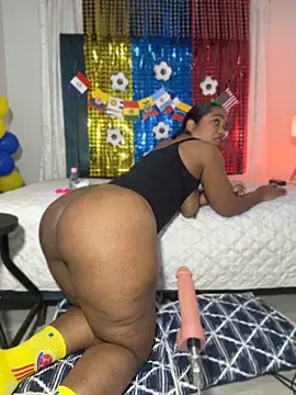 sweetebony 970 online show from 06-19-26, 12:42