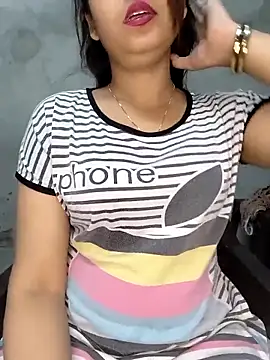 Snapshot of Shanaya_Hotty chatting on 03-12-25, 08:10 Shanaya Hotty online show from 03-12-25, 08:10