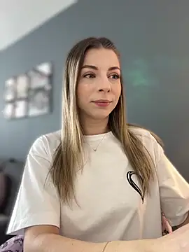 Mia Ethan online show from 05-07-26, 07:25