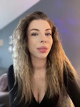 Mia Ethan online show from 05-09-26, 09:03