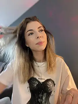 Mia Ethan online show from 06-04-26, 07:14
