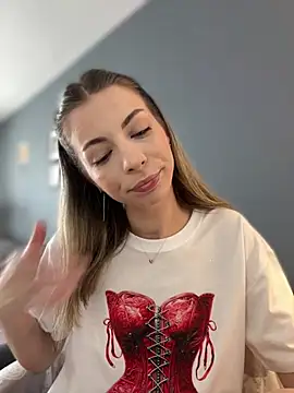 Mia Ethan online show from 06-05-26, 07:25