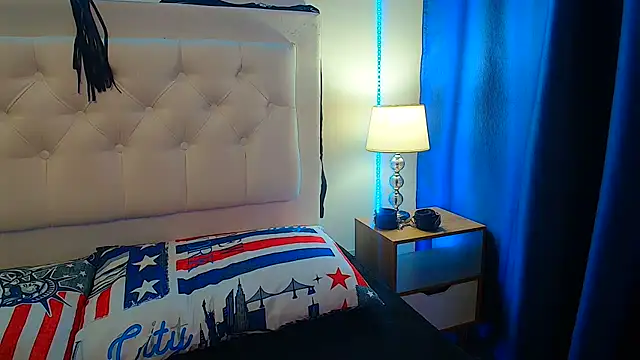 jescaoporto4 online show from 03-21-25, 08:08