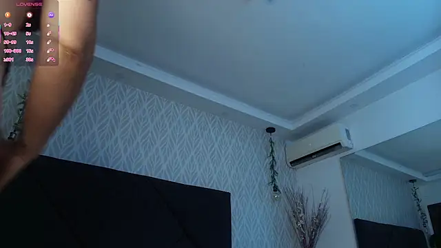 Snapshot of sandy_rivas chatting on 12-04-25, 12:58 sandy rivas online show from 12-04-25, 12:58