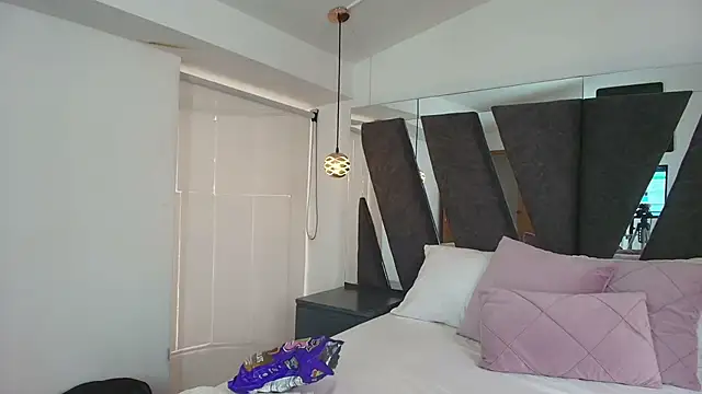 Milkdulce1 online show from 11-09-25, 12:47