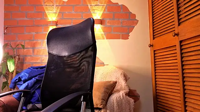 Dylanstonne online show from 01-12-26, 02:28