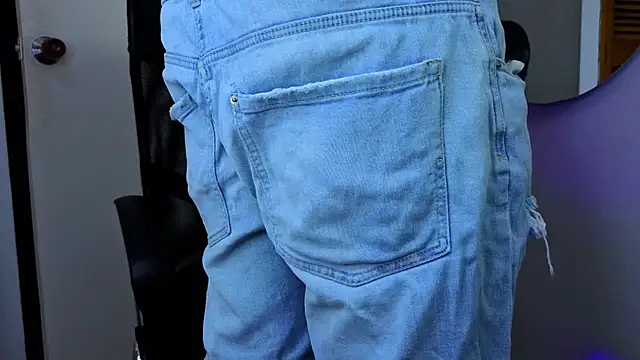 Dylanstonne online show from 01-13-26, 02:17