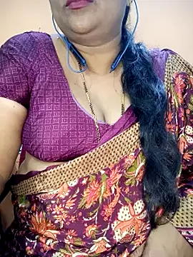 Snapshot of Sexy-Telugunayana2 chatting on 12-24-24, 10:11 Sexy-Telugunayana2 online show from 12-24-24, 10:11