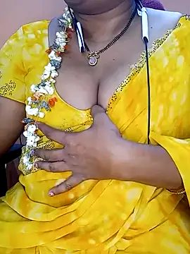 Snapshot of Sexy-Telugunayana2 chatting on 02-25-25, 10:04 Sexy-Telugunayana2 online show from 02-25-25, 10:04