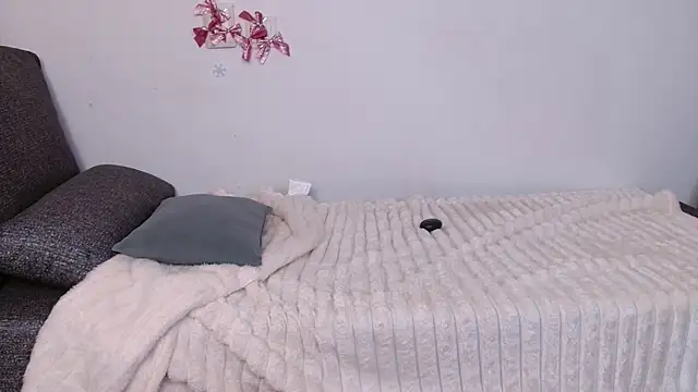 bellaa love  online show from 03-24-26, 12:15