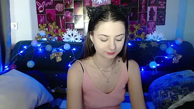 Snapshot of MilanaRoza chatting on 12-31-24, 05:55 MilanaRoza online show from 12-31-24, 05:55