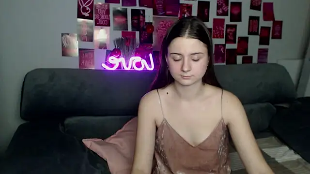 MilanaRoza online show from 11-15-25, 06:04