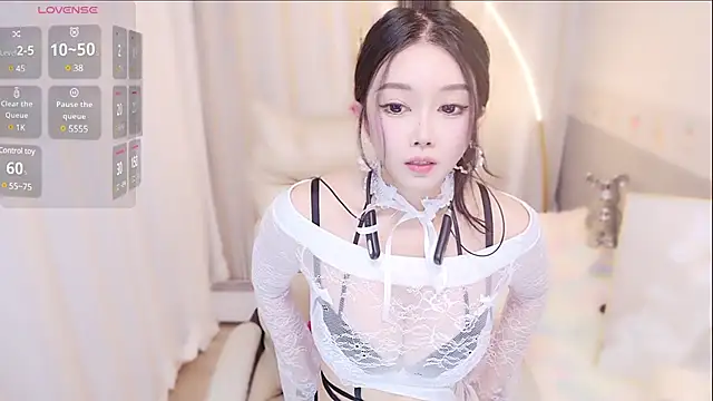 xiaoxiaoguaibao online show from 01-06-25, 08:24