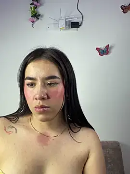 Snapshot of Im_Valen_Cute chatting on 12-29-24, 02:27 Im Valen Cute online show from 12-29-24, 02:27