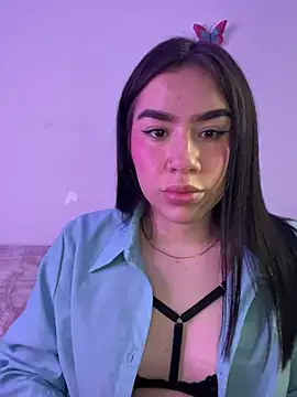 Snapshot of Im_Valen_Cute chatting on 12-30-24, 10:34 Im Valen Cute online show from 12-30-24, 10:34