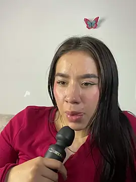 Snapshot of Im_Valen_Cute chatting on 01-07-25, 02:42 Im Valen Cute online show from 01-07-25, 02:42