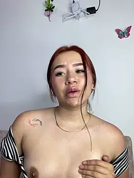 Snapshot of Im_Valen_Cute chatting on 01-29-25, 02:40 Im Valen Cute online show from 01-29-25, 02:40
