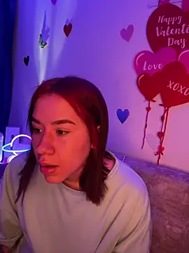 Snapshot of Im_Valen_Cute chatting on 02-06-25, 11:37 Im Valen Cute online show from 02-06-25, 11:37