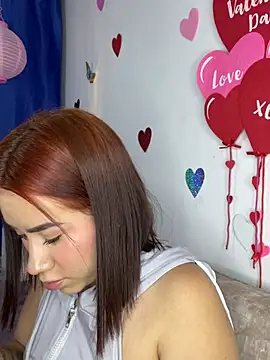 Snapshot of Im_Valen_Cute chatting on 02-09-25, 12:39 Im Valen Cute online show from 02-09-25, 12:39