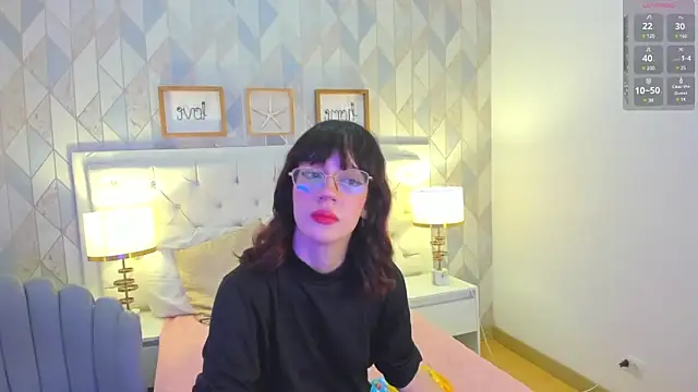 Snapshot of Nastya_Fantasy chatting on 01-28-25, 07:32 Nastya Fantasy online show from 01-28-25, 07:32