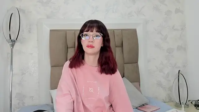 Snapshot of Nastya_Fantasy chatting on 03-08-25, 11:05 Nastya Fantasy online show from 03-08-25, 11:05