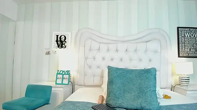 MonserratPeters online show from 01-21-25, 11:02