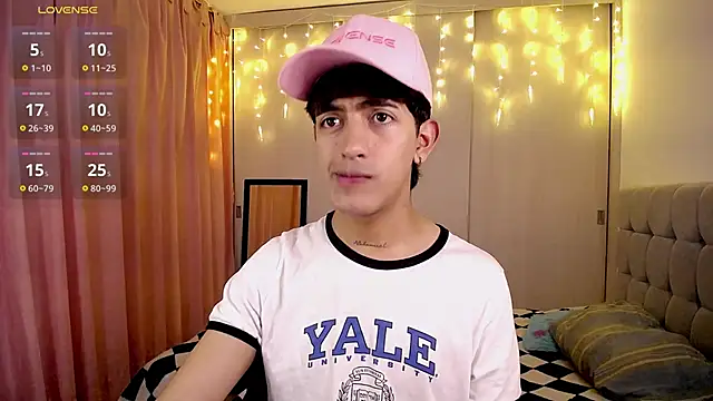 Snapshot of teobowny_ chatting on 12-14-24, 10:07 teobowny online show from 12-14-24, 10:07