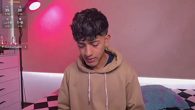 teobowny  online show from 11-26-25, 01:23