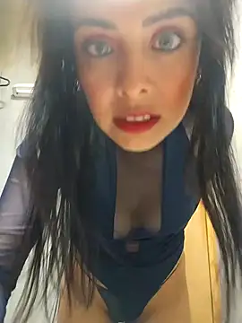 Snapshot of Vanessagirld chatting on 12-14-24, 10:07 Vanessagirld online show from 12-14-24, 10:07