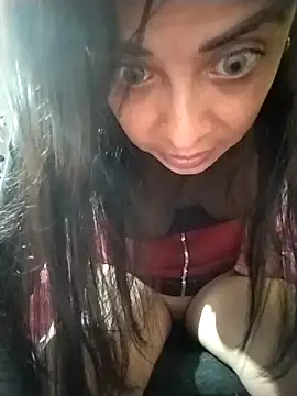 Snapshot of Vanessagirld chatting on 01-10-25, 10:36 Vanessagirld online show from 01-10-25, 10:36