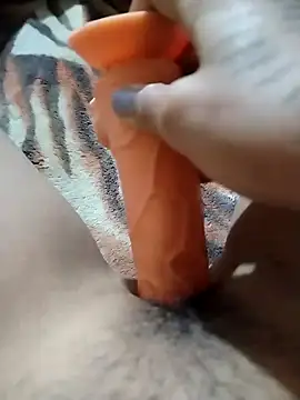 Snapshot of Vanessagirld chatting on 02-05-25, 01:58 Vanessagirld online show from 02-05-25, 01:58