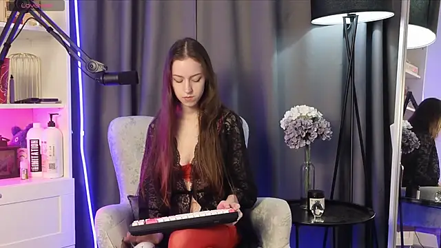 Anal Girl  online show from 06-09-26, 06:41