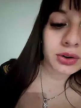 Foxy Evii online show from 12-19-24, 05:40