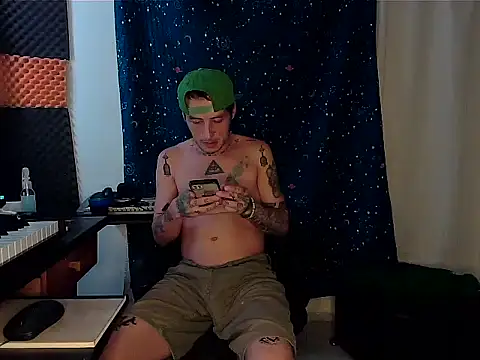 patrik tattoo  online show from 02-07-25, 03:23