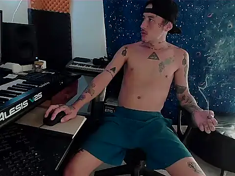 patrik tattoo  online show from 03-12-25, 04:02