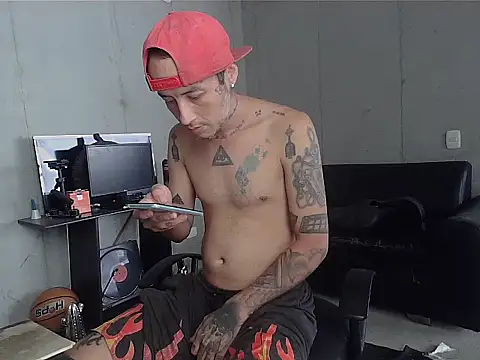 Snapshot of patrik_tattoo_ chatting on 04-09-26, 04:56 patrik tattoo online show from 04-09-26, 04:56