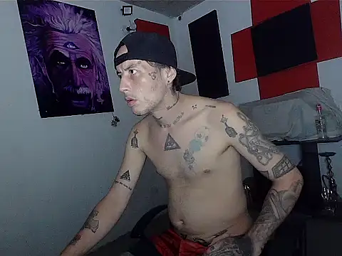 Snapshot of patrik_tattoo_ chatting on 06-22-26, 05:04 patrik tattoo online show from 06-22-26, 05:04