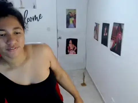Snapshot of bellacrespalatina chatting on 01-04-25, 04:54 bellacrespalatina online show from 01-04-25, 04:54