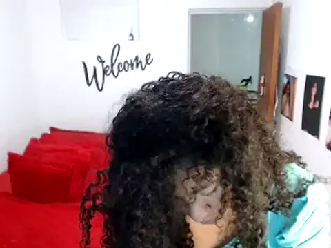 Snapshot of bellacrespalatina chatting on 01-05-25, 11:44 bellacrespalatina online show from 01-05-25, 11:44