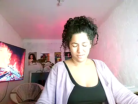 Snapshot of bellacrespalatina chatting on 07-06-26, 04:53 bellacrespalatina online show from 07-06-26, 04:53