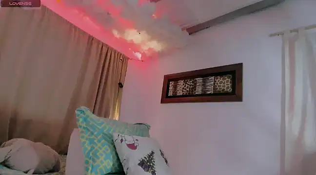 Snapshot of Lauu_G chatting on 01-28-25, 03:15 Lauu G online show from 01-28-25, 03:15