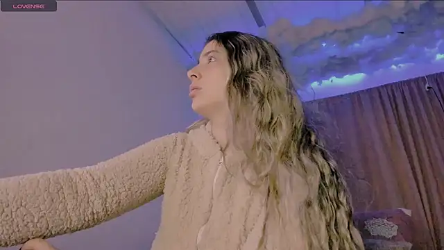 Snapshot of Lauu_G chatting on 03-01-25, 03:21 Lauu G online show from 03-01-25, 03:21