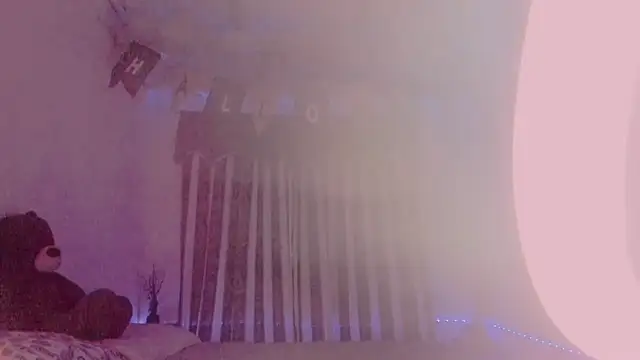 Snapshot of Lauu_G chatting on 10-12-25, 03:05 Lauu G online show from 10-12-25, 03:05