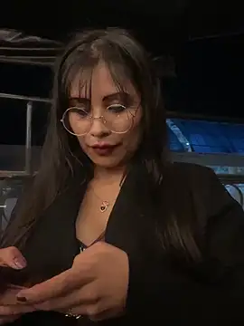 Jade Zephyra online show from 03-06-26, 11:56