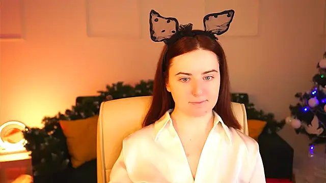 Snapshot of AnnTerry_ chatting on 01-11-25, 04:38 AnnTerry online show from 01-11-25, 04:38